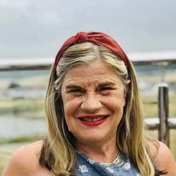image of author carole hamilton